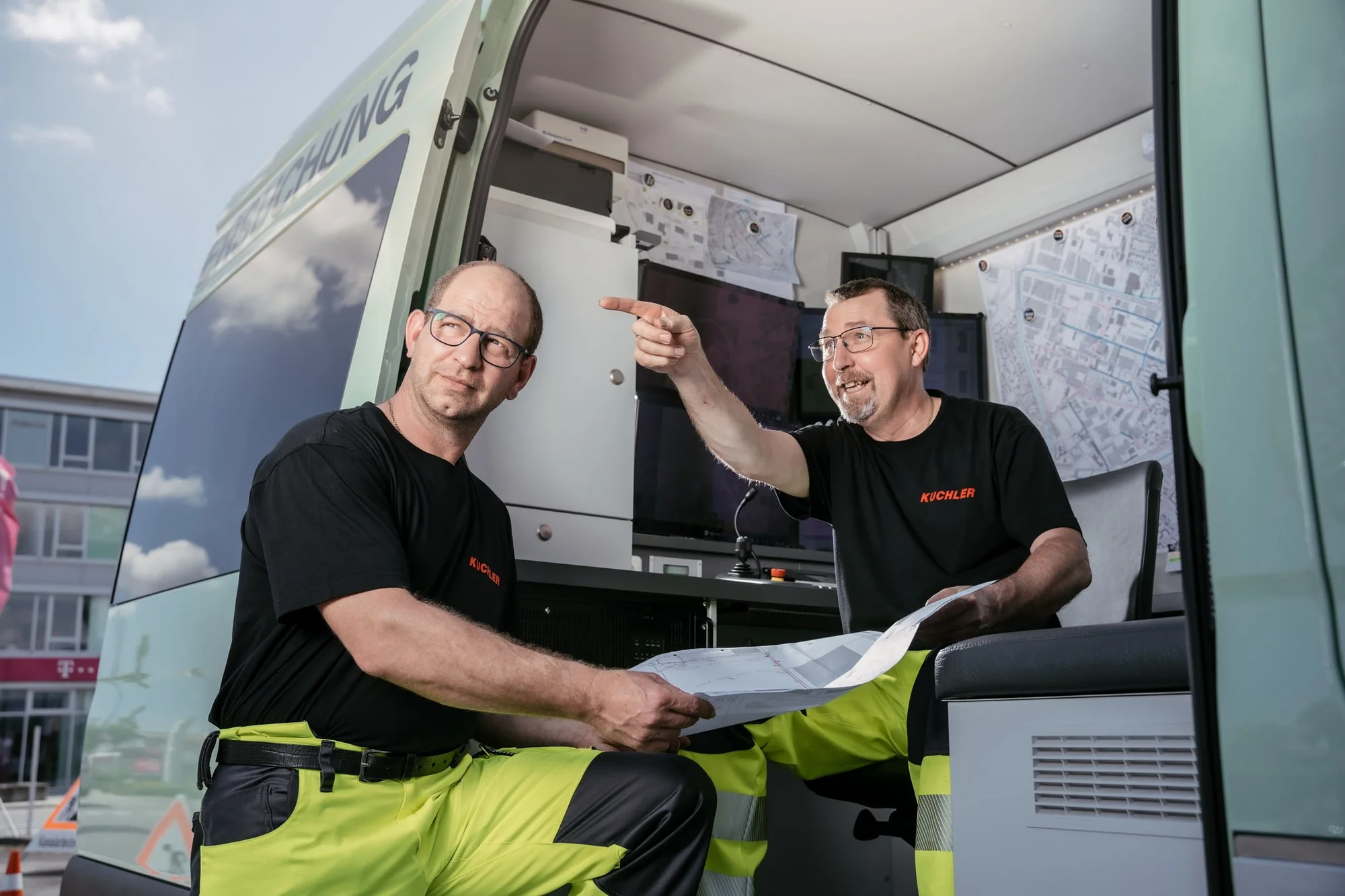 Kanalreinigung mit Spülfahrzeugen in Attenhofen